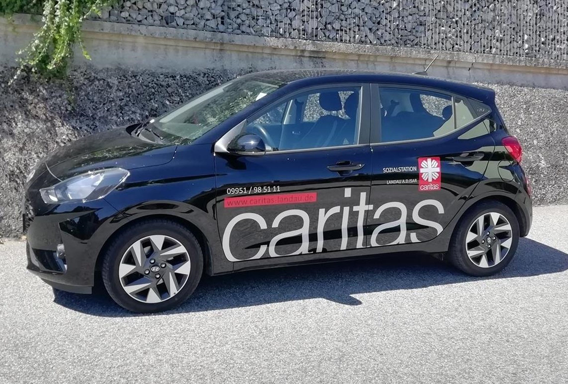 Auto eines Pflegedienstes.